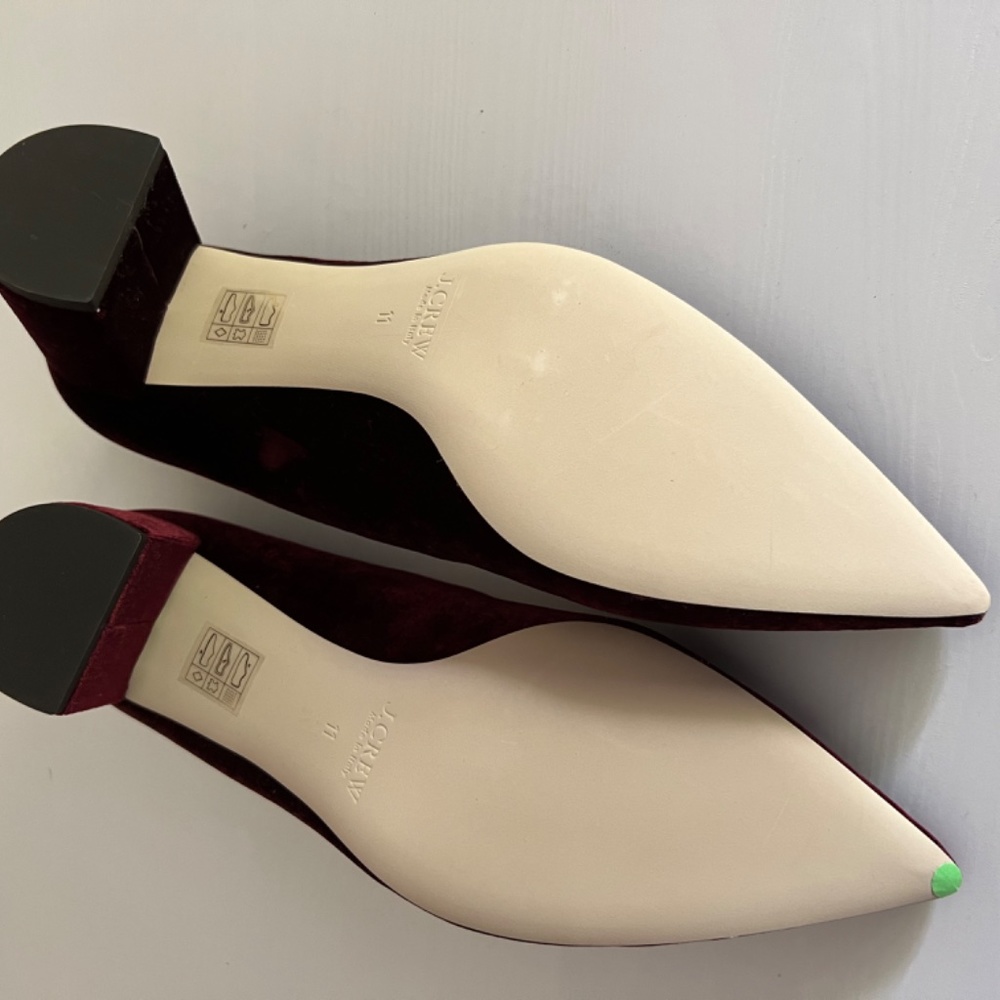 J. Crew Avery Heel in Burgundy Velvet size 11 - Picture 3 of 5